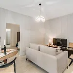 Dauphine - 1 à Auteuil * Paris
