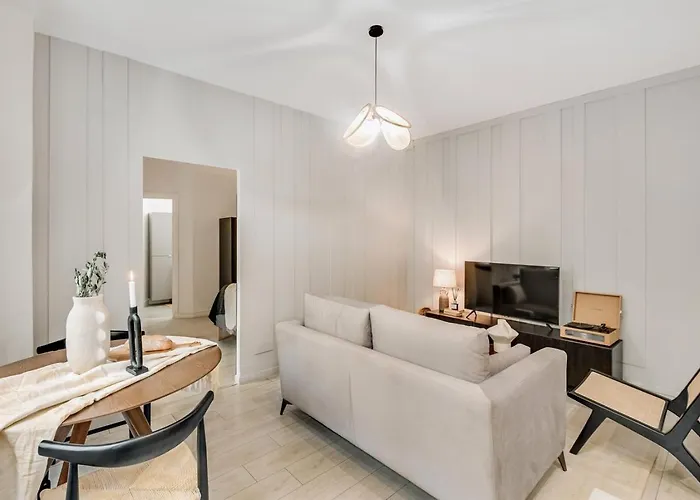 Dauphine - 1 A Auteuil * Paris